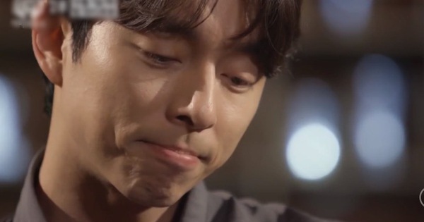 Gong Yoo rưng rưng nước mắt, nhớ thương bạn diễn quá cố ở phim tài liệu Tiệm Cà Phê Hoàng Tử