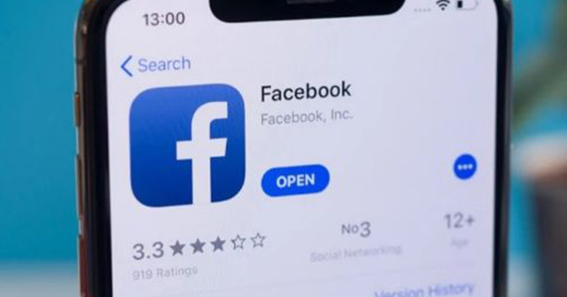Facebook dọa không cho người dùng iPhone xài miễn phí nữa