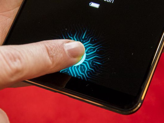 Smartphone Samsung tích hợp bảo mật vân tay dưới màn hình sắp ra mắt