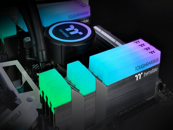 Thermaltake ra mắt bộ sưu tập Toughram RGB DDR4, giá từ 2,9 triệu đồng