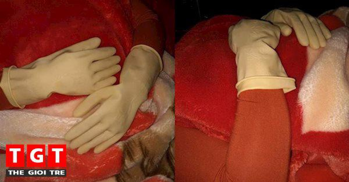 Đeo găng tay cao su đi ngủ, người phụ nữ khiến chồng con lo sợ không dám động vào vì một lý do