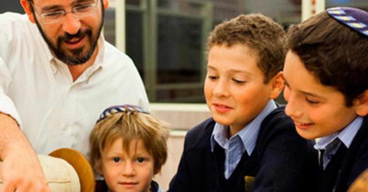 10 nguyên tắc vàng giúp cha mẹ Do Thái tạo ra những đứa trẻ thông minh