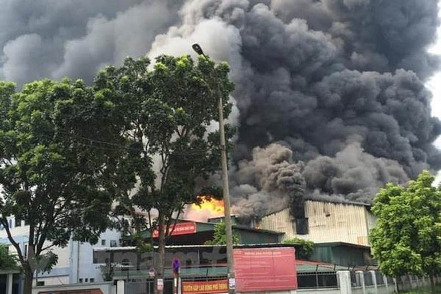 Hà Nội: Xảy ra cháy lớn tại KCN Sài Đồng gần Aeon Mall Long Biên