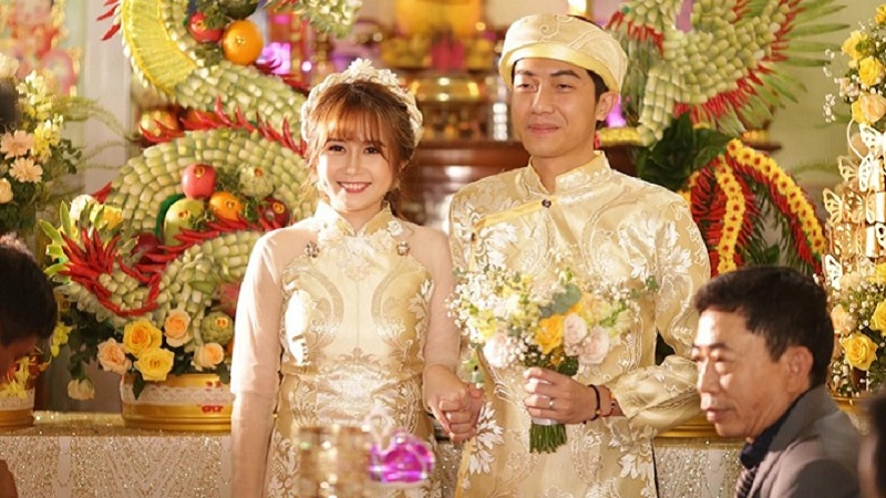 Cris Phan – Mai Quỳnh Anh hạnh phúc rạng rỡ trong ngày cưới