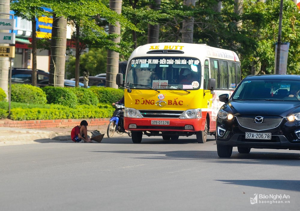 Tái diễn nạn ăn xin 'có tổ chức' trên đường phố ở Nghệ An