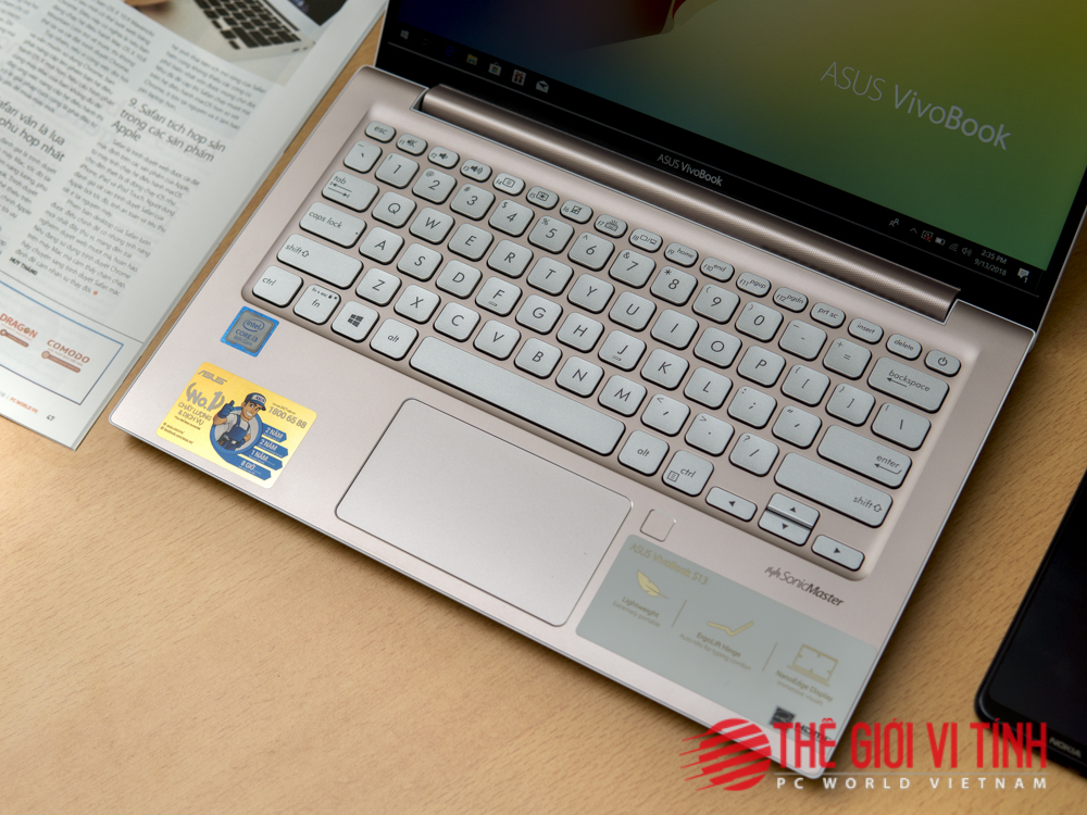 Cận cảnh laptop Asus VivoBook S330U dành cho giới trẻ