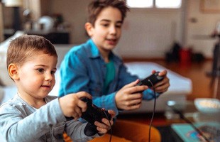 Nghiên cứu cho thấy, chơi game khi còn nhỏ giúp trẻ giúp tăng cường trí nhớ và kiểm soát sự ức chế tốt hơn