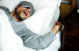 Nghiên cứu chỉ ra: Ngủ quá 9 giờ một đêm dễ bị đột quỵ