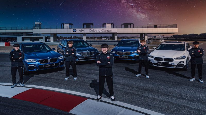 Chủ tịch Faker cùng đồng đội T1 hợp tác với BMW, hóa “model” quảng bá xe sang
