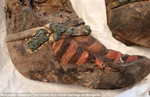 Xác ướp 1100 tuổi đi giày trông y hệt sneaker của Adidas khiến giới khoa học phải ngỡ ngàng vì độ 