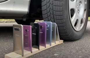 Không tin rằng Samsung Galaxy bền hơn iPhone, Youtuber lấy ô tô cán qua hai dòng điện thoại và cái kết đầy tranh cãi