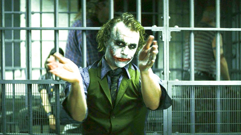 Giả thuyết về thân thế Joker - Kẻ phản diện ám ảnh bậc nhất của Nolan
