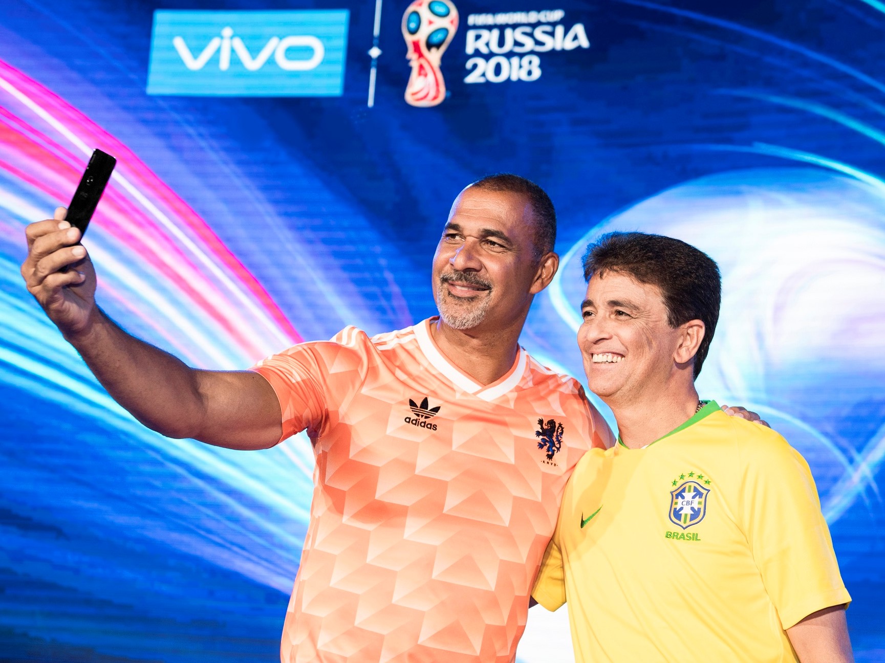 Vivo ra mắt phiên bản V9 giới hạn dành riêng cho World Cup 2018