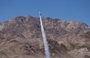 “Bác học điên” chuyên chế tạo tên lửa thiệt mạng trên chiếc tên lửa tự chế của chính mình