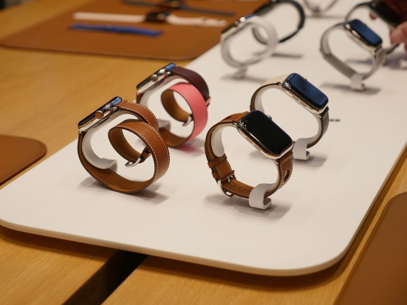 Pin Apple Watch Series 4 dung lượng thấp hơn thế hệ trước