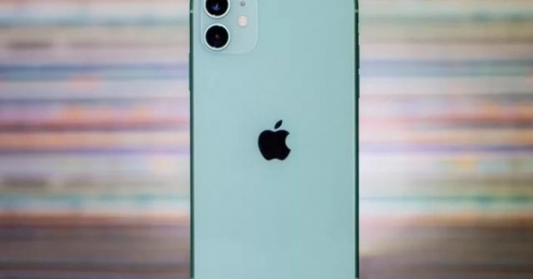 iPhone 11 lock liệu có đáng mua khi giá chỉ bằng... iPhone 7?